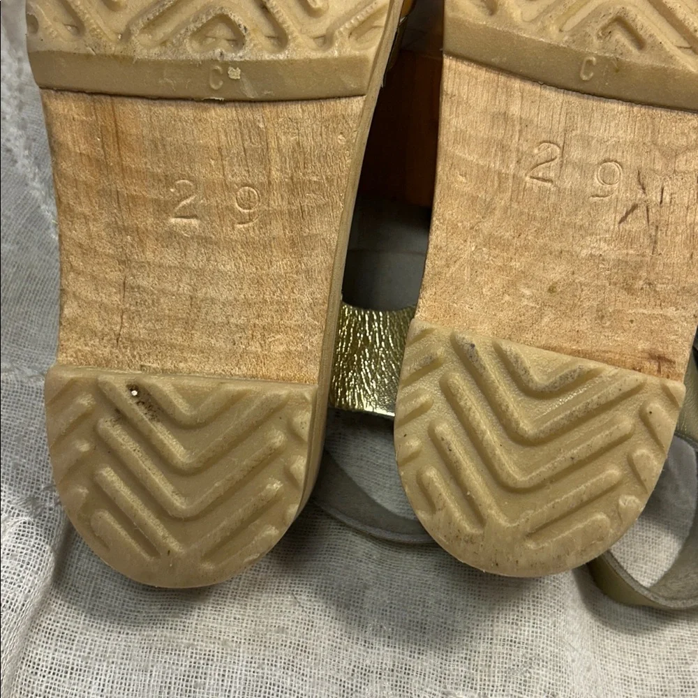 Hanna Andersson leather sandal clog